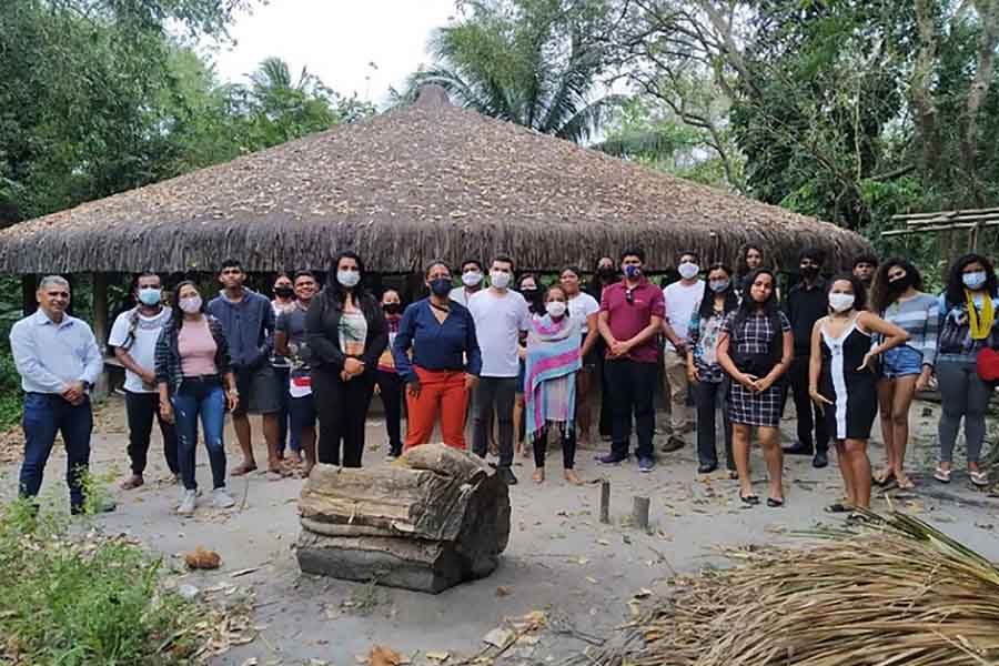 Imagens da Visita a Aldeia Indígena Pataxó Coroa Vermelha no Centro Cultural Txãg’rú Mirawê