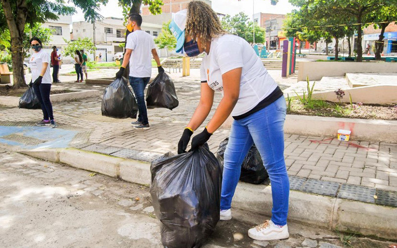 Imagem sobre o projeto de Meio Ambiente: Faculdade Pitágoras Caruaru participa de coleta de resíduos urbanos