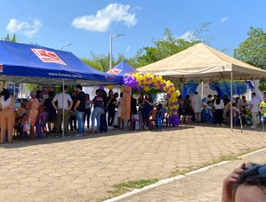 Imagem da ação Feira de Saúde na Praça, realizada pela Faculdade Pitágoras de Medicina na Praça Pública Central da cidade maranhense Codó